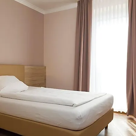 Jaegerkrug Hotel 3*